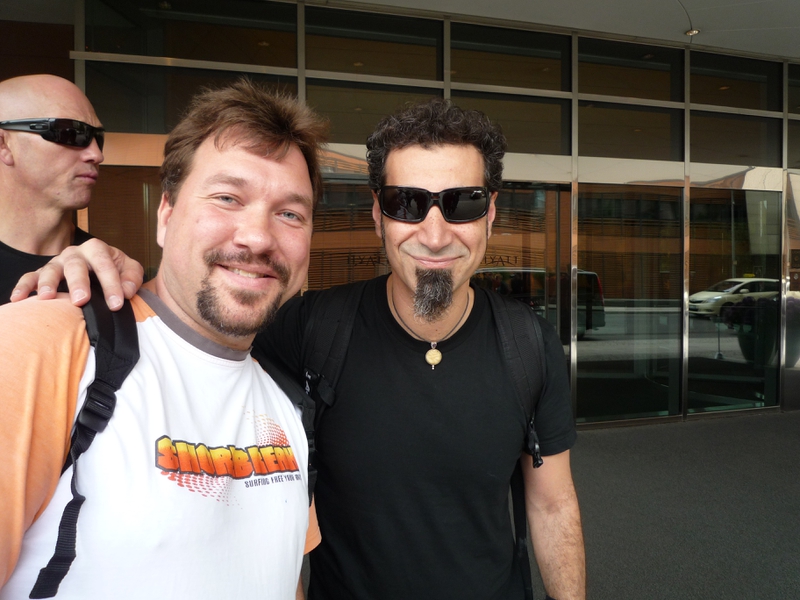 Serj Tankian Photo with RACC Autograph Collector RB-Autogramme Berlin