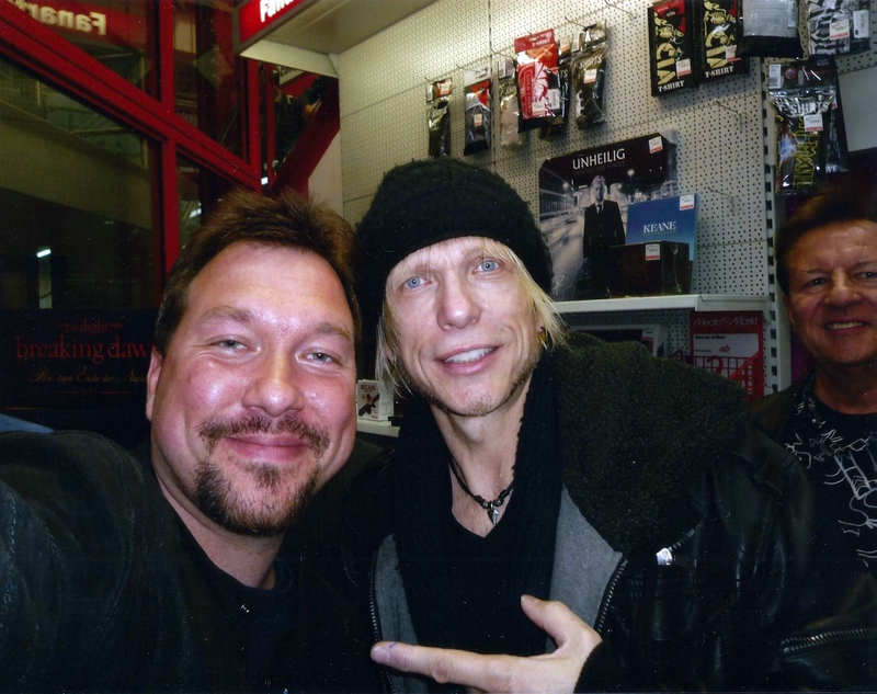 Michael Schenker Photo with RACC Autograph Collector RB-Autogramme Berlin