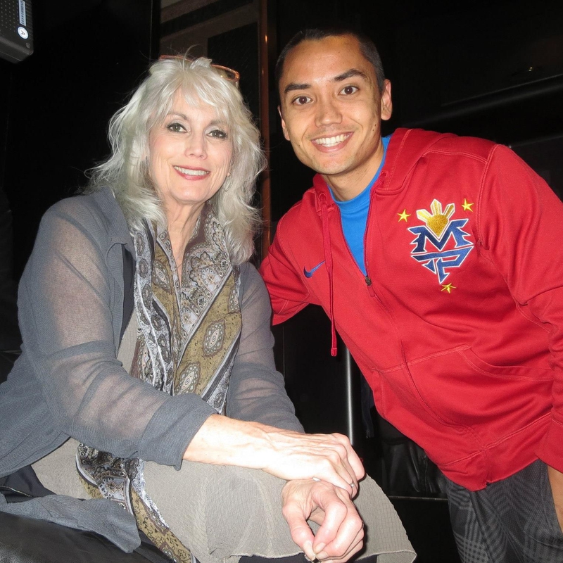 Emmylou Harris Photo with RACC Autograph Collector Blue Line Signatures