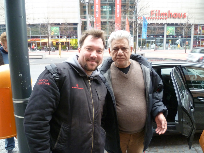 Om Puri Photo with RACC Autograph Collector RB-Autogramme Berlin