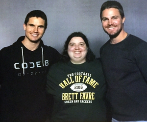 Robbie AmellStephen Amell