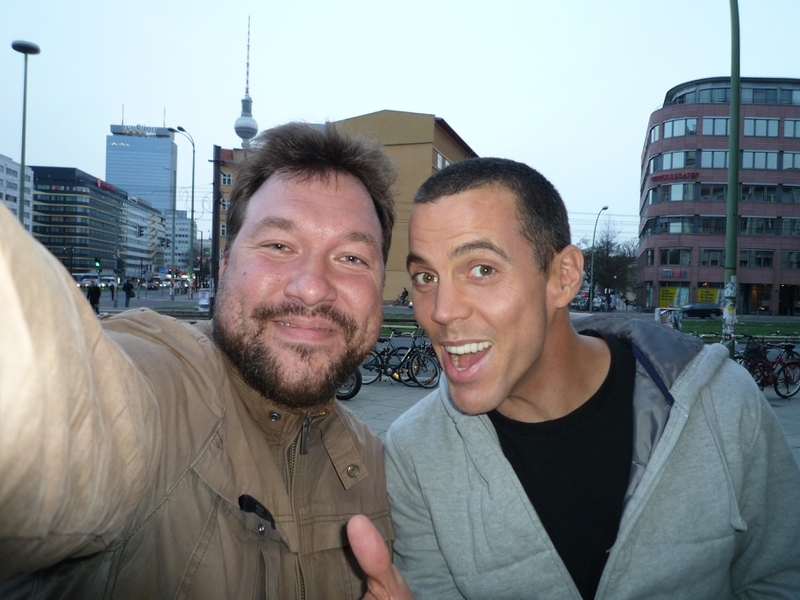 Steve-O Photo with RACC Autograph Collector RB-Autogramme Berlin