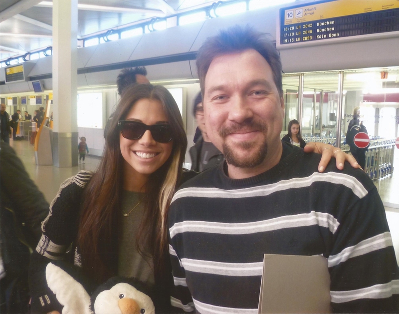 Christina Perri Photo with RACC Autograph Collector RB-Autogramme Berlin