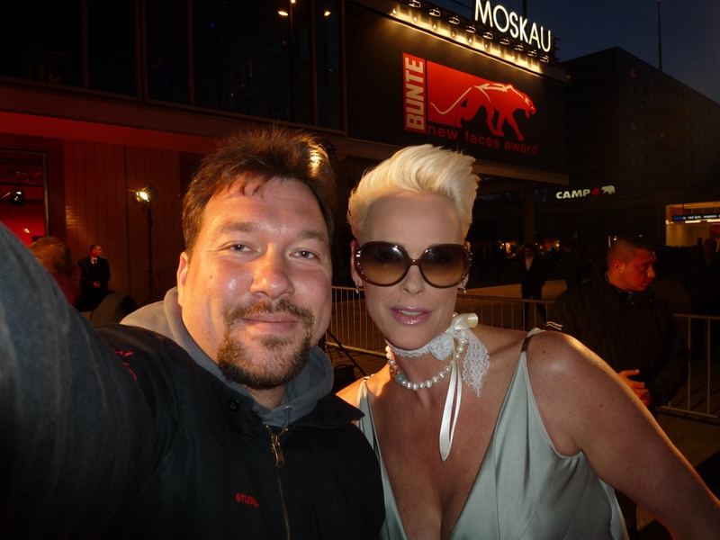 Brigitte Nielsen Photo with RACC Autograph Collector RB-Autogramme Berlin