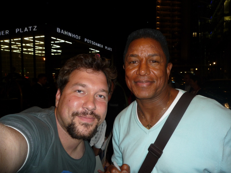 Jermaine Jackson Photo with RACC Autograph Collector RB-Autogramme Berlin