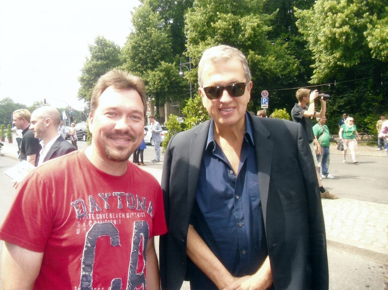 Mario Testino Photo with RACC Autograph Collector RB-Autogramme Berlin