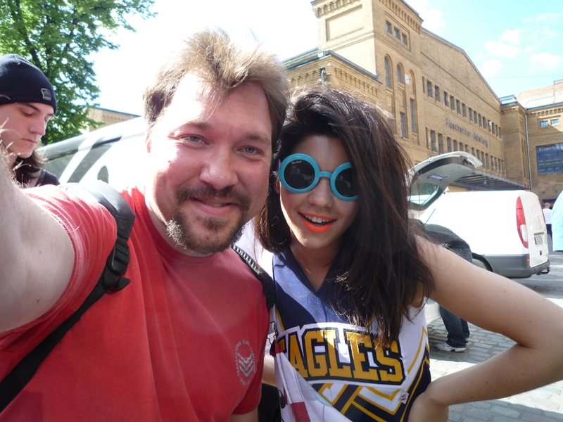 Marina and the Diamonds Photo with RACC Autograph Collector RB-Autogramme Berlin