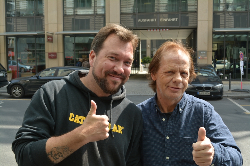 Stevie Young Photo with RACC Autograph Collector RB-Autogramme Berlin