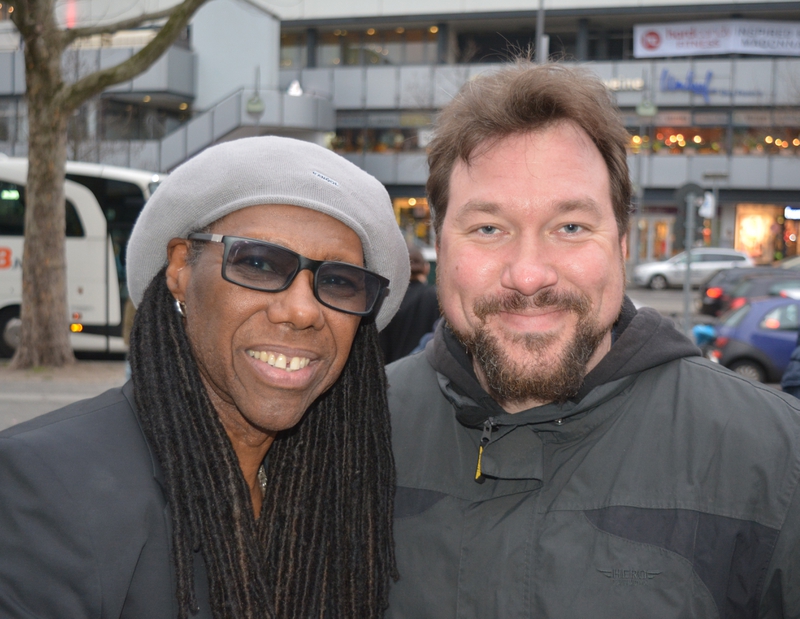 Nile Rodgers Photo with RACC Autograph Collector RB-Autogramme Berlin