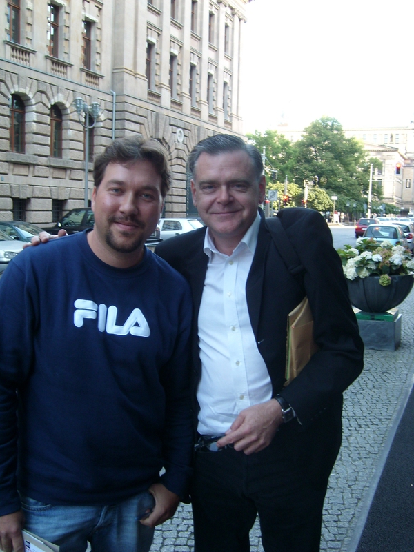 Kevin McNally Photo with RACC Autograph Collector RB-Autogramme Berlin