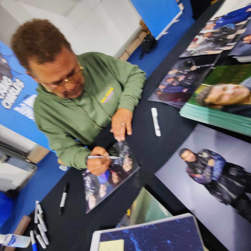 Craig Charles Signing Autograph for RACC Autograph Collector Highland Hobbies