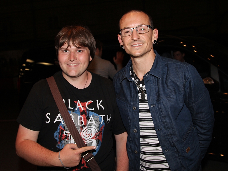 Chester Bennington Photo with RACC Autograph Collector Ilya Zeta