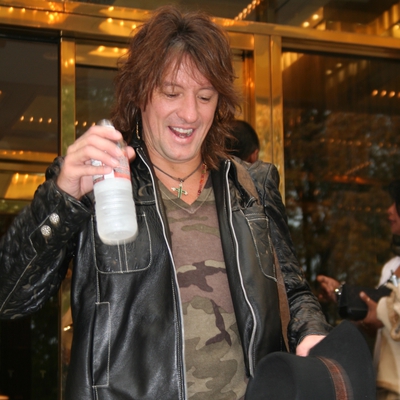 Richie Sambora Autograph Profile