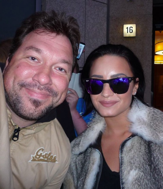 Demi Lovato Photo with RACC Autograph Collector RB-Autogramme Berlin