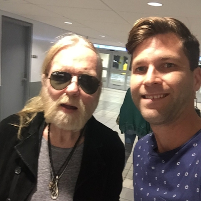 Gregg Allman Autograph Profile