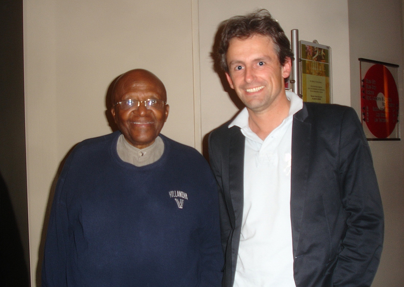 Desmond Tutu Photo with RACC Autograph Collector CB Autographs