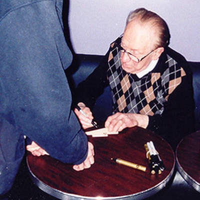 Les Paul Autograph Profile