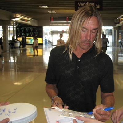 Iggy Pop Autograph Profile