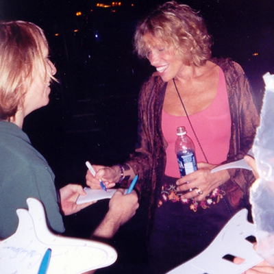 Carly Simon Autograph Profile