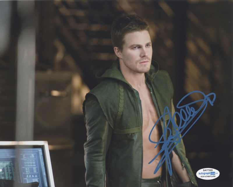 Stephen Amell 20795 Signature Database By Racc Real Autograph Collectors Club 2420