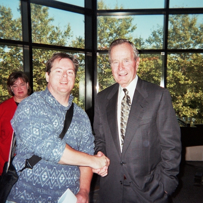 George W. Bush Autograph Profile