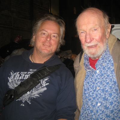 Pete Seeger Autograph Profile